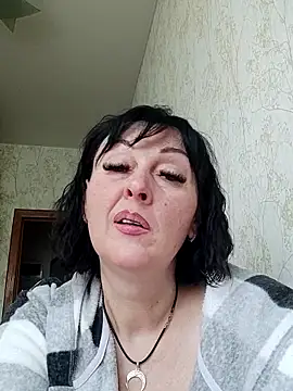 HelgaDennis online show from 04-25-26, 03:09