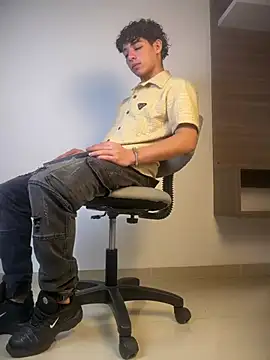 Connor Turner online show from 03-20-26, 01:27