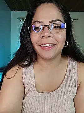 Snapshot of ROUSSE_SINCLAIR chatting on 05-20-26, 10:05 ROUSSE SINCLAIR online show from 05-20-26, 10:05