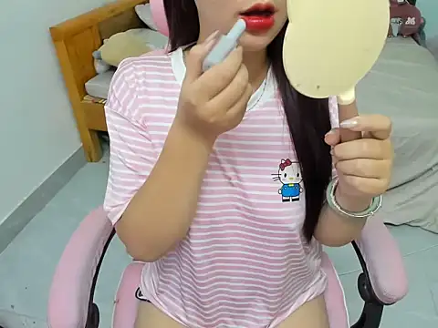 Snapshot of Chi_xinh19 chatting on 06-28-26, 03:40 Chi xinh19 online show from 06-28-26, 03:40