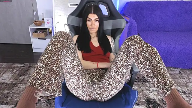 AnacondaOnn online show from 04-25-26, 01:41