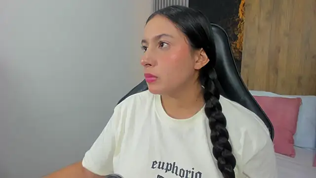 kira relish online show from 05-08-26, 12:43
