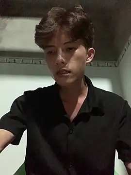 Nguyencuong1999 online show from 05-13-26, 01:52
