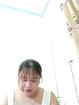 Moubie1 online show from 04-18-26, 02:54