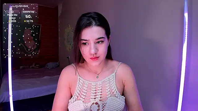 Snapshot of Elly__Green chatting on 03-30-26, 02:01 Elly Green online show from 03-30-26, 02:01