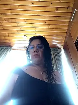 Snapshot of Mielx chatting on 04-27-26, 02:59 Mielx online show from 04-27-26, 02:59