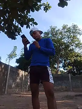 HOTRAINYGOLDEN online show from 03-27-26, 12:16