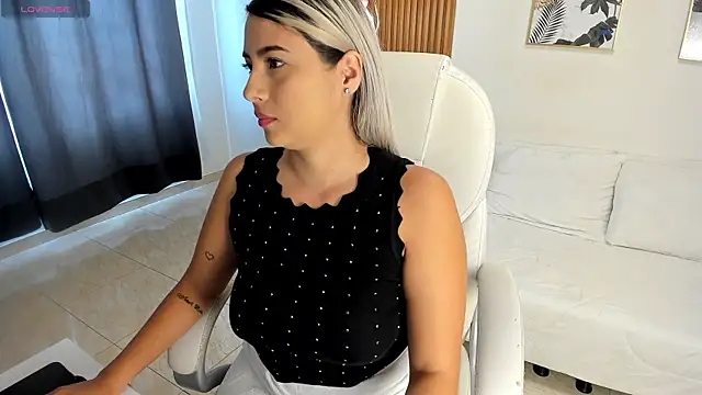 shadixa Luxxx online show from 04-07-26, 01:44