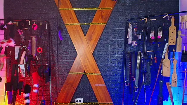 Mistress lexi bdsm online show from 04-25-26, 07:33