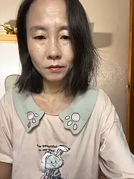 lilysister66 online show from 05-03-26, 08:53