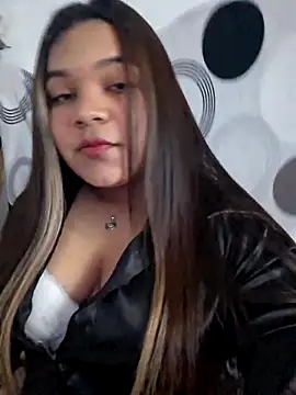 Snapshot of MilyKiss chatting on 03-20-26, 11:20 MilyKiss online show from 03-20-26, 11:20