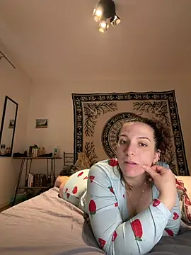 Snapshot of georginamoor chatting on 04-13-26, 03:50 georginamoor online show from 04-13-26, 03:50
