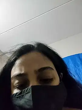 Snapshot of ALIZA_FENDY chatting on 04-20-26, 01:58 ALIZA FENDY online show from 04-20-26, 01:58