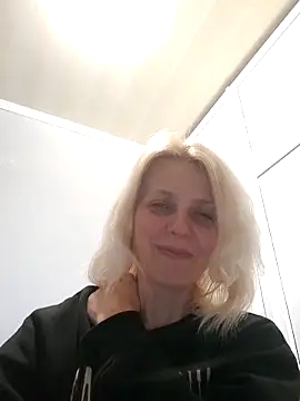 MiaLove183 online show from 04-02-26, 01:42