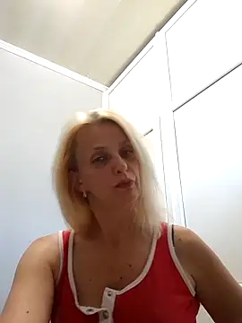 MiaLove183 online show from 07-09-26, 02:21