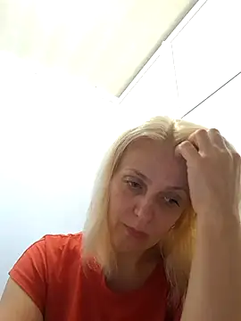 MiaLove183 online show from 07-14-26, 01:28