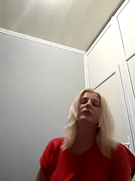 MiaLove183 online show from 07-24-26, 01:09