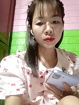 AmyLinee01 online show from 05-30-26, 05:21