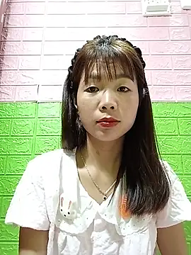 AmyLinee01 online show from 06-23-26, 11:41