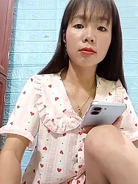 AmyLinee01 online show from 08-09-26, 11:15