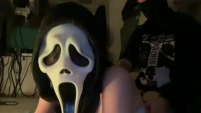 SilentScreamsVan- online show from 04-08-26, 08:53