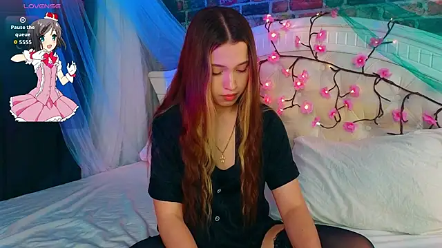 Snapshot of AnnaBerrys chatting on 05-17-26, 06:11 AnnaBerrys online show from 05-17-26, 06:11