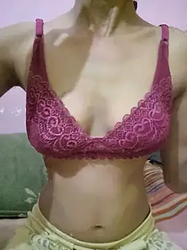 Snapshot of Curvy_Amyra chatting on 05-11-26, 06:05 Curvy Amyra online show from 05-11-26, 06:05