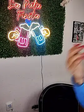 Franchescatoop online show from 04-05-26, 02:09