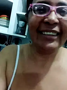 sexymomsn online show from 05-08-26, 01:44