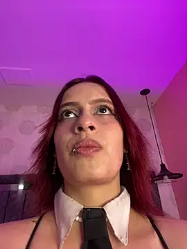 steffmontespink18 online show from 03-25-26, 01:17