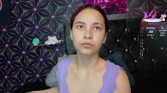 Megam white online show from 03-26-26, 12:33