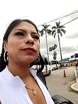 Snapshot of AngelicaStorms chatting on 05-11-26, 03:40 AngelicaStorms online show from 05-11-26, 03:40