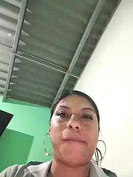 Snapshot of AngelicaStorms chatting on 05-17-26, 01:14 AngelicaStorms online show from 05-17-26, 01:14