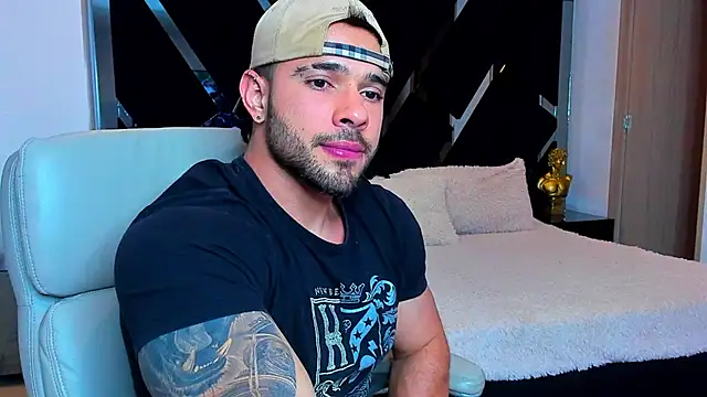 Snapshot of Raytorres chatting on 03-26-26, 10:15 Raytorres online show from 03-26-26, 10:15