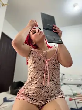 Amelie-RedHoney online show from 04-13-26, 07:30