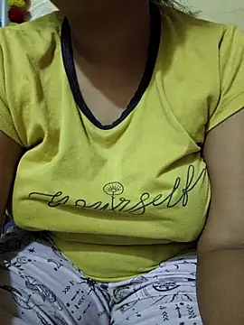 Snapshot of Tridha_2 chatting on 04-03-26, 07:12 Tridha 2 online show from 04-03-26, 07:12