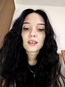 icedrosemarye online show from 04-15-26, 10:11