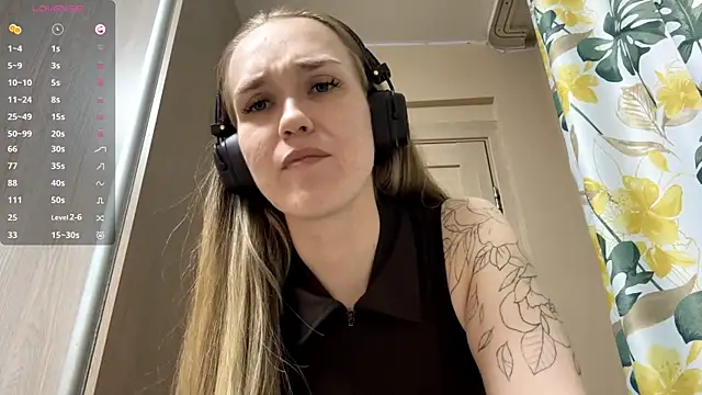 DenitaSpace online show from 04-18-26, 07:07