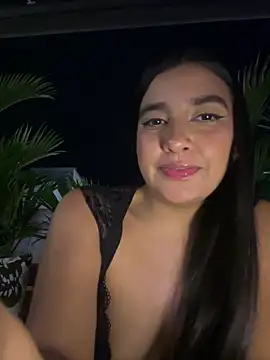 Snapshot of HaileyBiieber chatting on 05-15-26, 11:34 HaileyBiieber online show from 05-15-26, 11:34