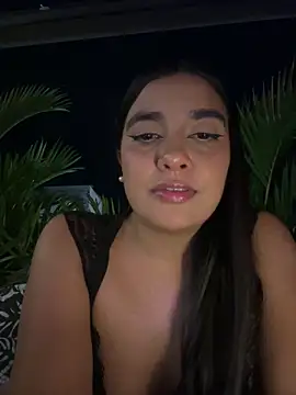 Snapshot of HaileyBiieber chatting on 05-15-26, 11:56 HaileyBiieber online show from 05-15-26, 11:56