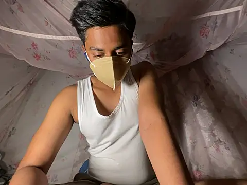 Snapshot of sinner2511 chatting on 03-29-26, 03:56 sinner2511 online show from 03-29-26, 03:56