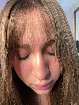 Snapshot of Celeste_dalton chatting on 05-04-26, 12:34 Celeste dalton online show from 05-04-26, 12:34