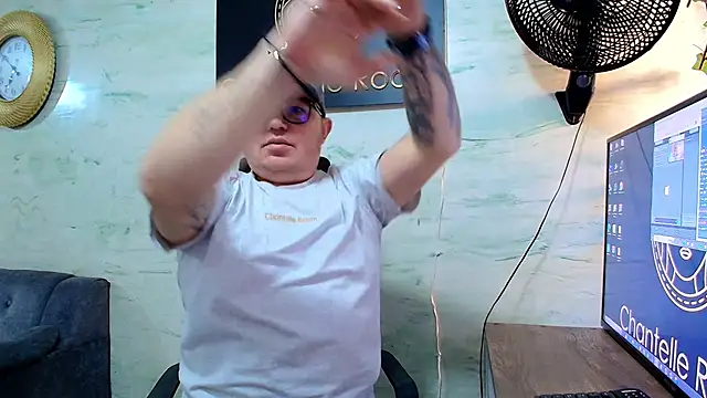 maximo daddy online show from 05-05-26, 11:51