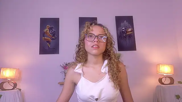 lia valmont 01 online show from 06-13-26, 07:12