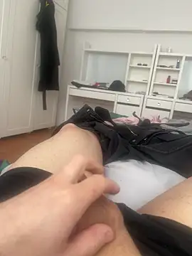 Snapshot of Orhan561 chatting on 03-31-26, 10:04 Orhan561 online show from 03-31-26, 10:04