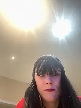 mango-kitty online show from 05-11-26, 03:40
