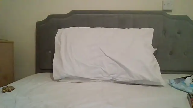 Snapshot of feetlovrr94 chatting on 03-28-26, 09:25 feetlovrr94 online show from 03-28-26, 09:25