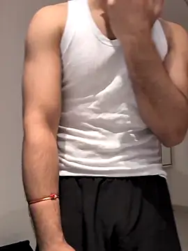 Snapshot of handsome-hunky chatting on 03-25-26, 01:39 handsome-hunky online show from 03-25-26, 01:39