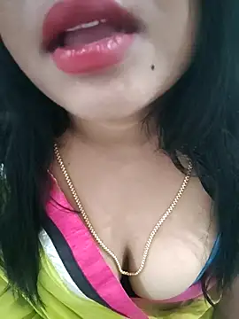 Snapshot of Ramya_456 chatting on 04-27-26, 06:55 Ramya 456 online show from 04-27-26, 06:55