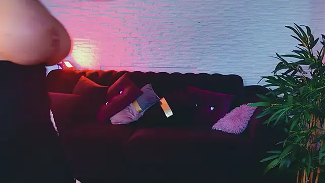 AngelWooW online show from 04-11-26, 05:34